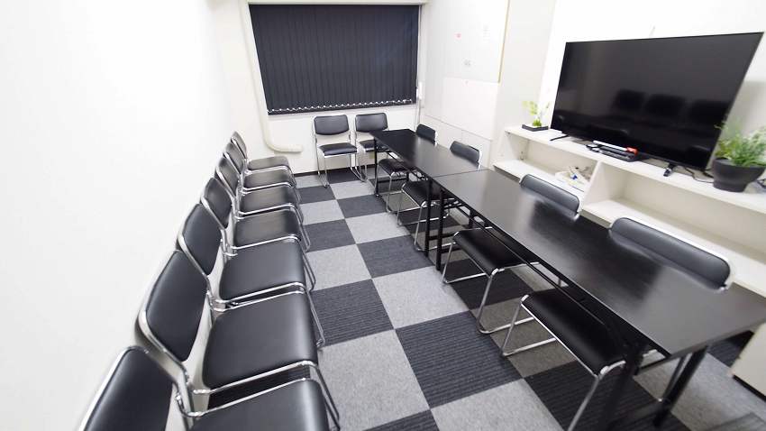 新宿 貸し会議室 レンタルスペース MOON 面接会場 模擬面接向けレイアウト